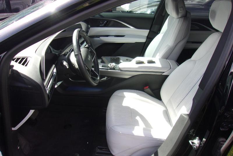 Cadillac Lyriq  2024