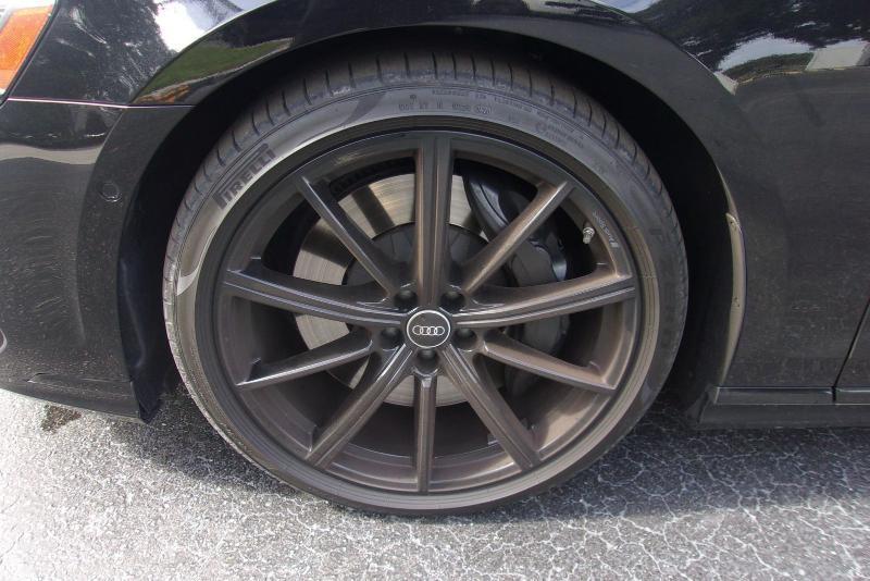 Audi S8  2023