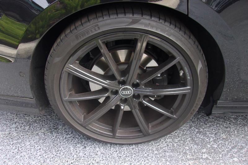 Audi S8  2023