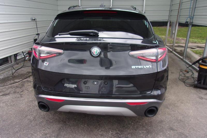 Alfa Romeo Stelvio  2024