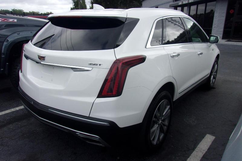 Cadillac XT5  2025