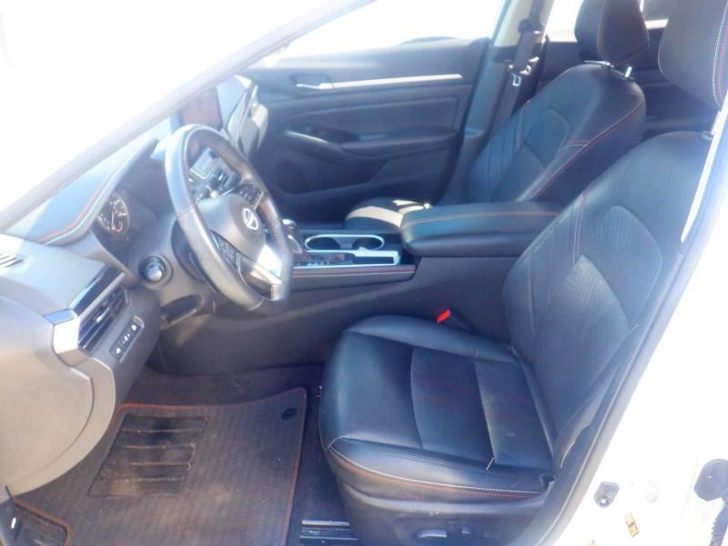 Nissan Altima  2024