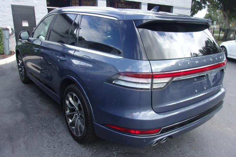 Lincoln Aviator  2021