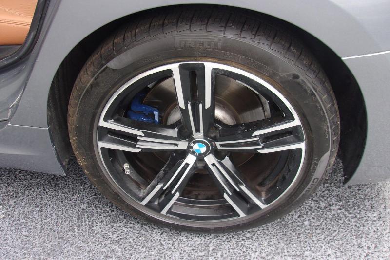 BMW 3-Series  2023