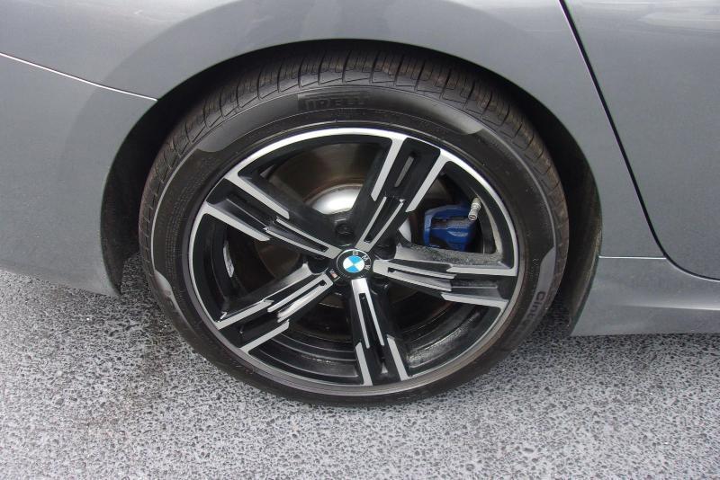 BMW 3-Series  2023