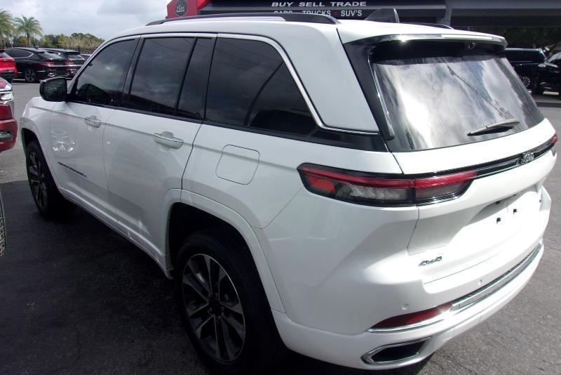 Jeep Grand Cherokee Overland 2023