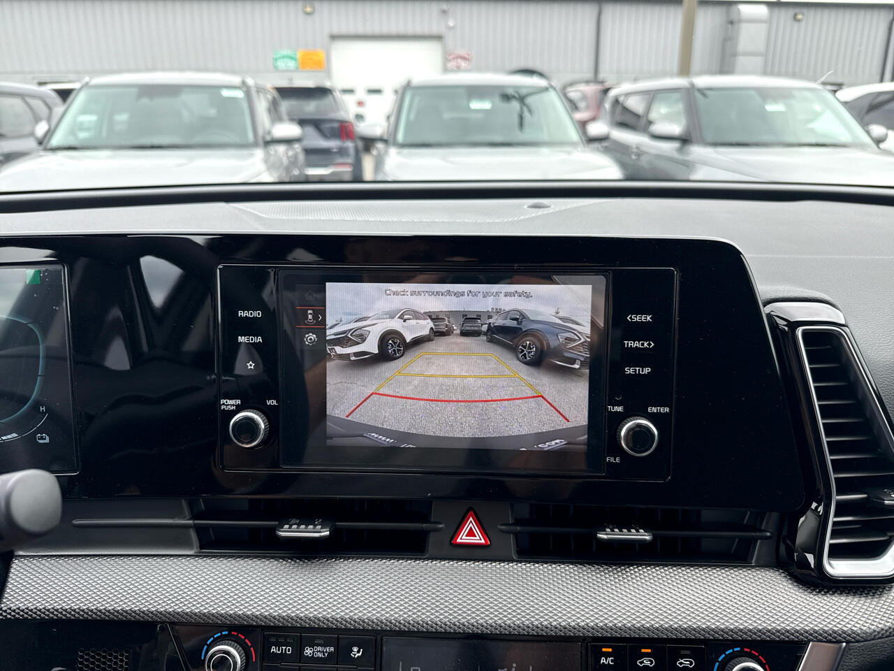 Kia Sportage Hybrid LX AWD 2025 Kia Sportage Hybrid LX AWD 2025