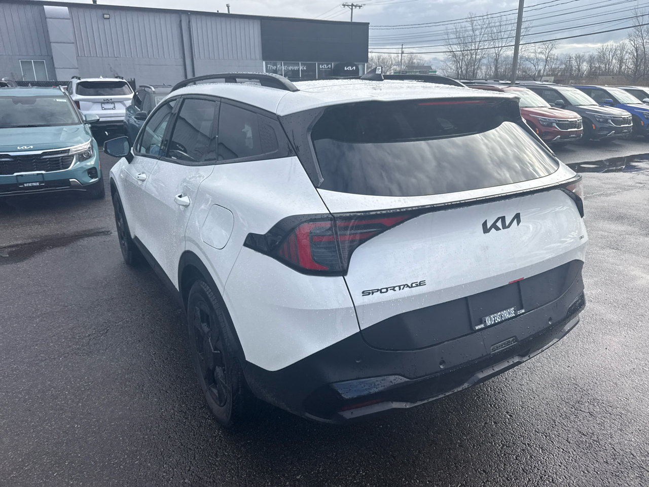 2026 Kia Sportage Plug-In Hybrid X-Line photo 2