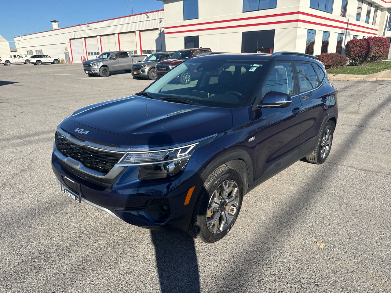 Kia Seltos EX IVT AWD 2023 Kia Seltos EX IVT AWD 2023