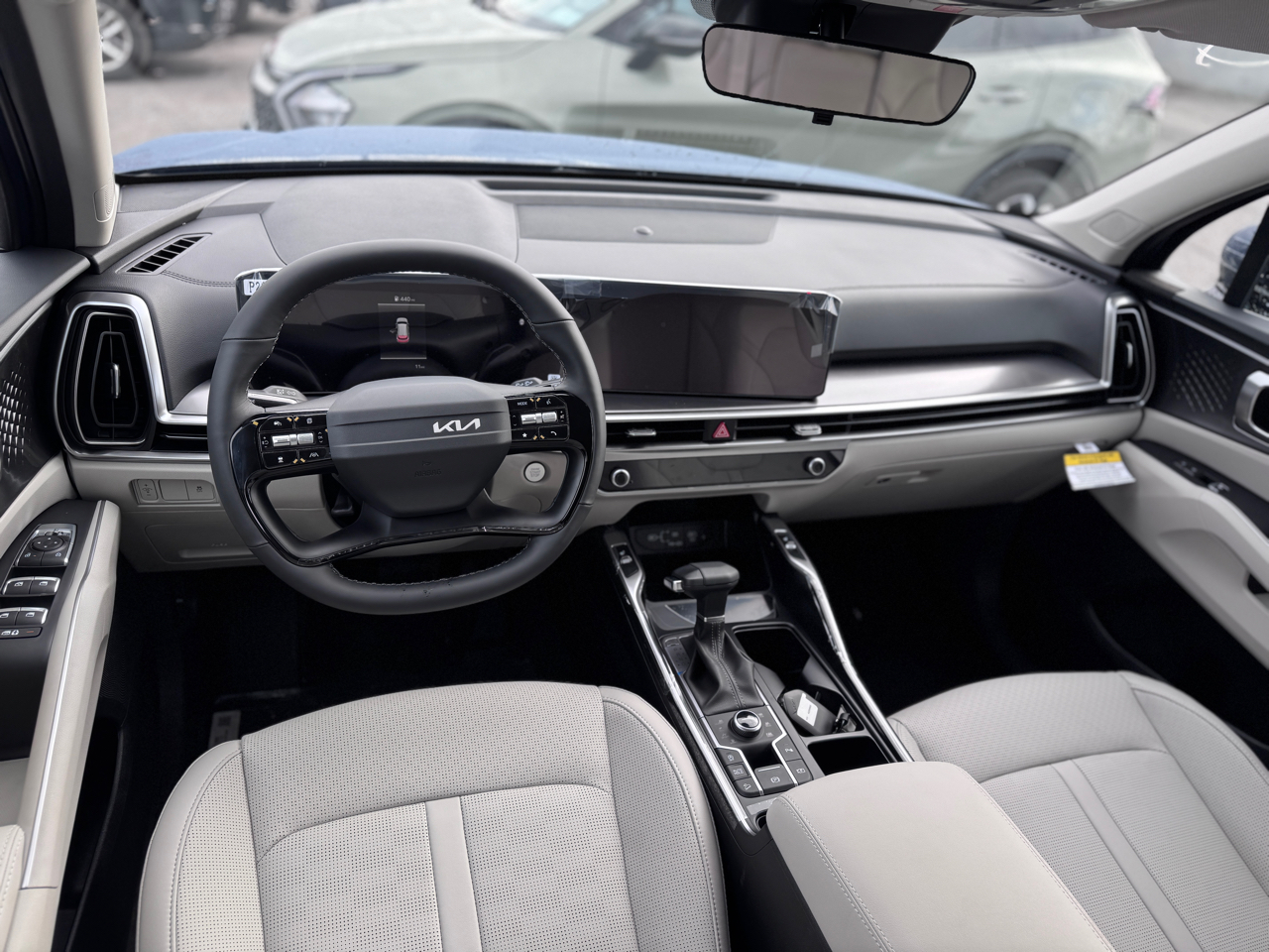 2026 Kia Sorento S photo 3