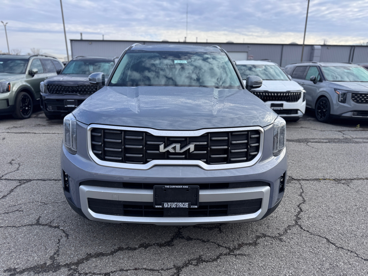 2025 Kia Telluride S photo 2