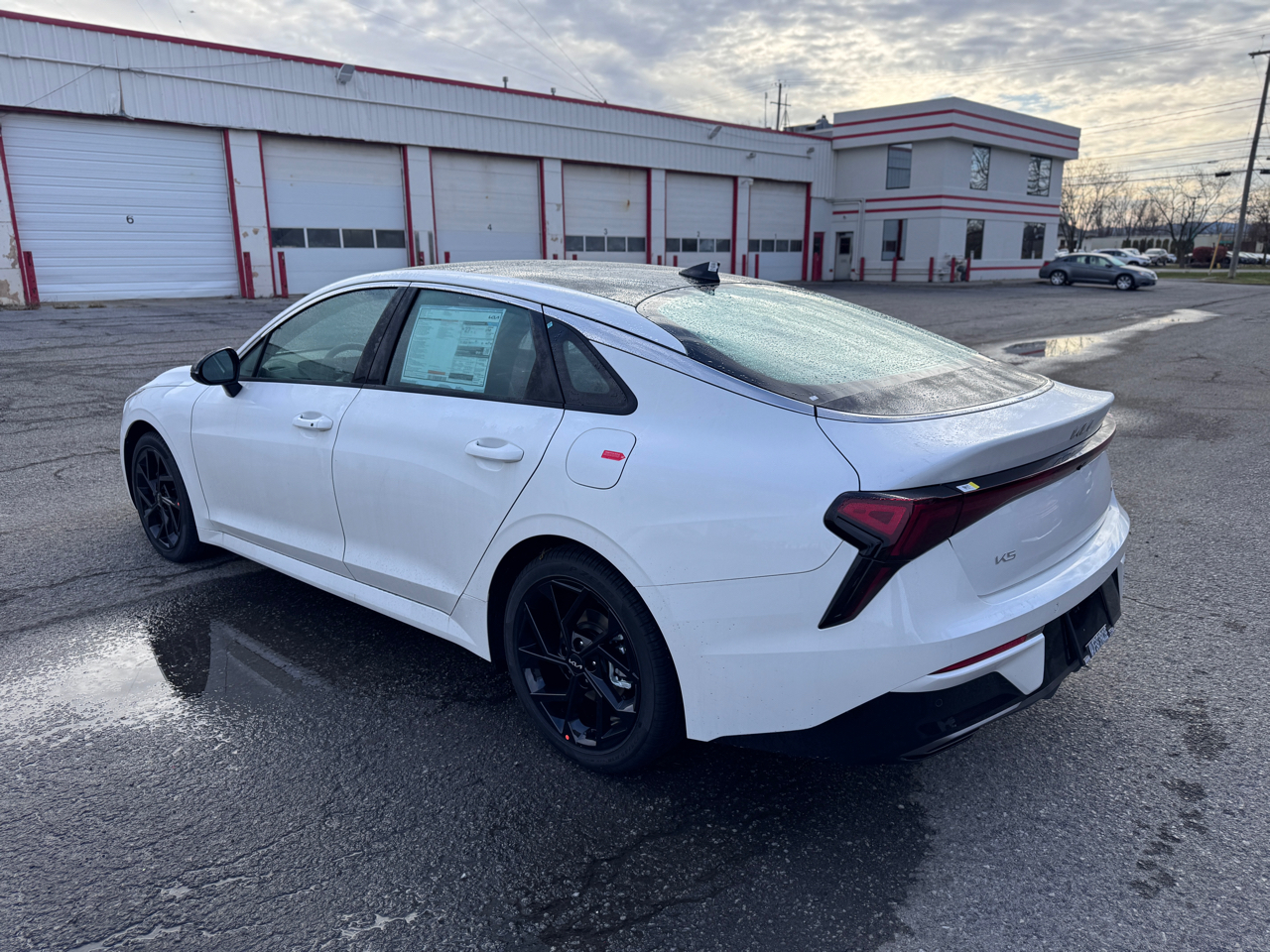 2026 Kia K5 GT-Line photo 4