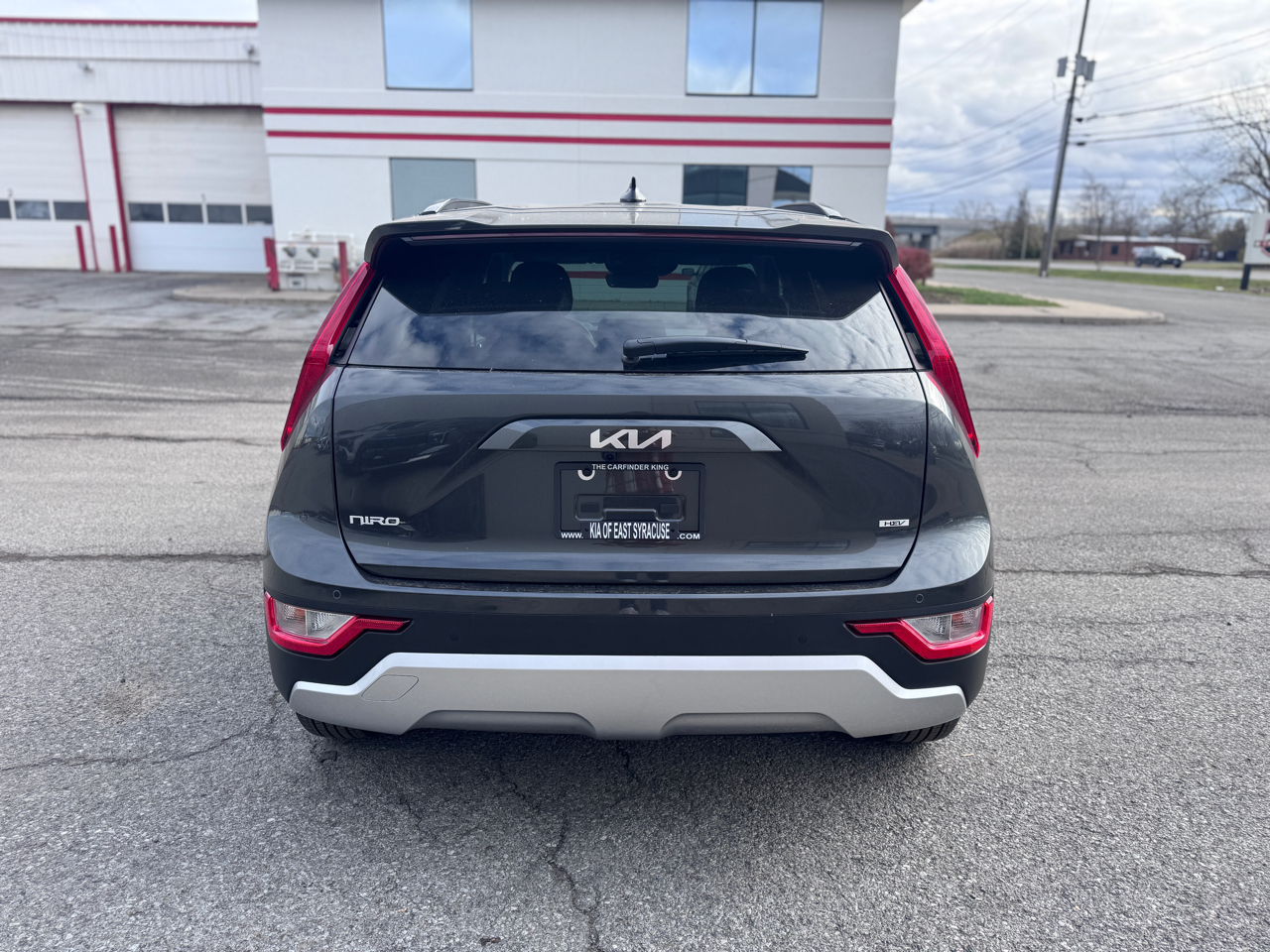 2026 Kia Niro EX Premium photo 2