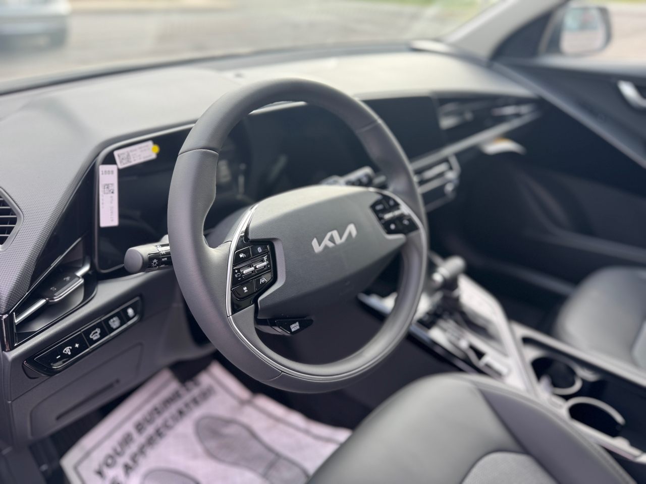 2026 Kia Niro EX Premium photo 4