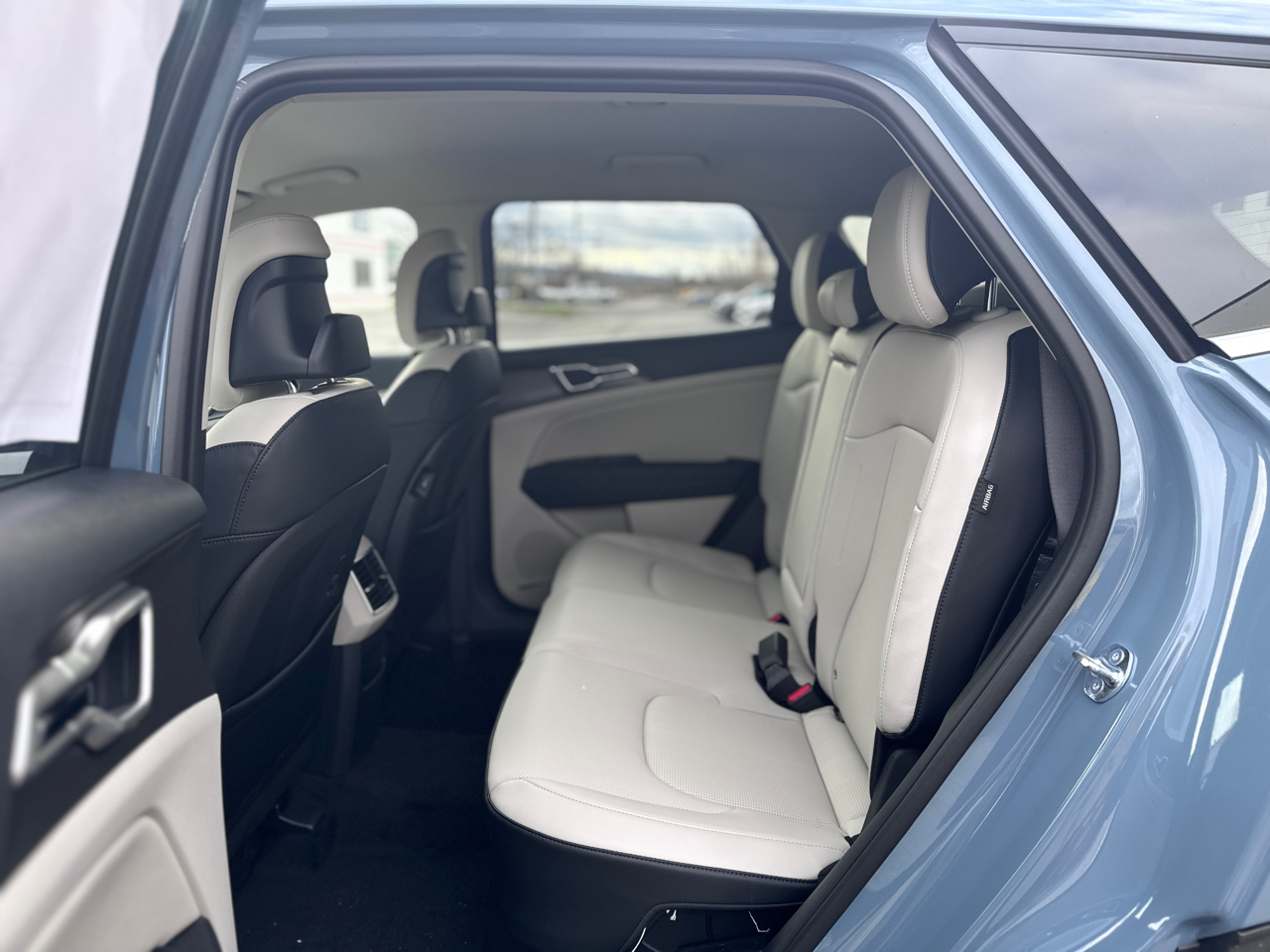 2026 Kia Sportage Hybrid EX photo 4