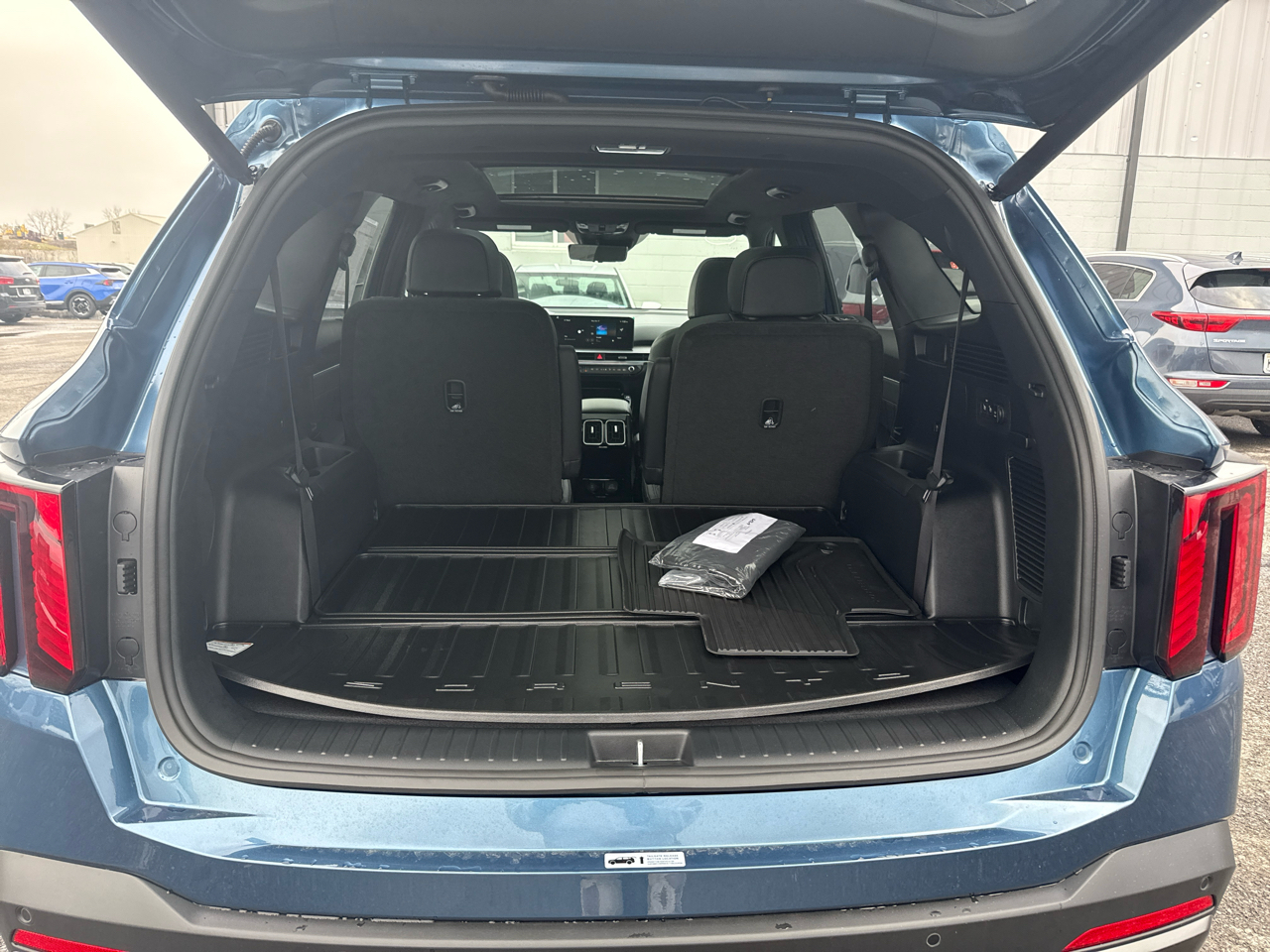 2026 Kia Sorento Hybrid X-Line SX Prestige photo 4