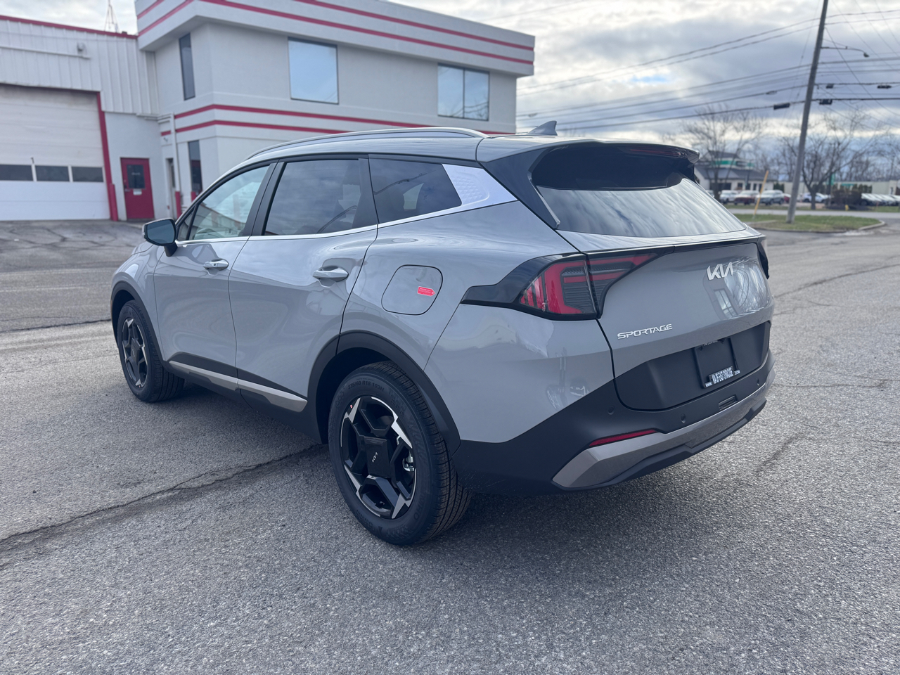 2026 Kia Sportage EX photo 4