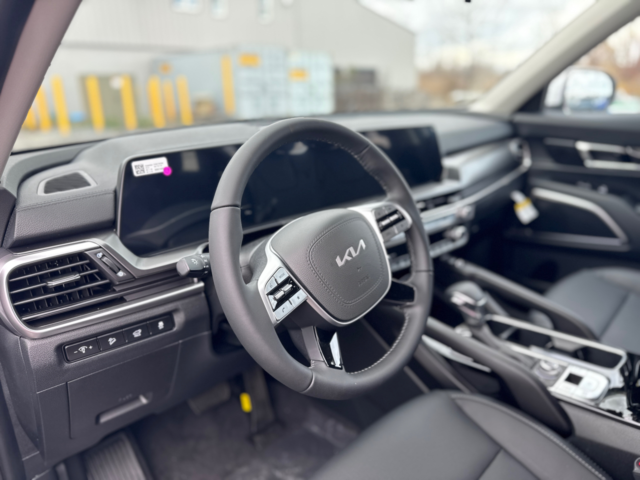 2025 Kia Telluride S photo 4