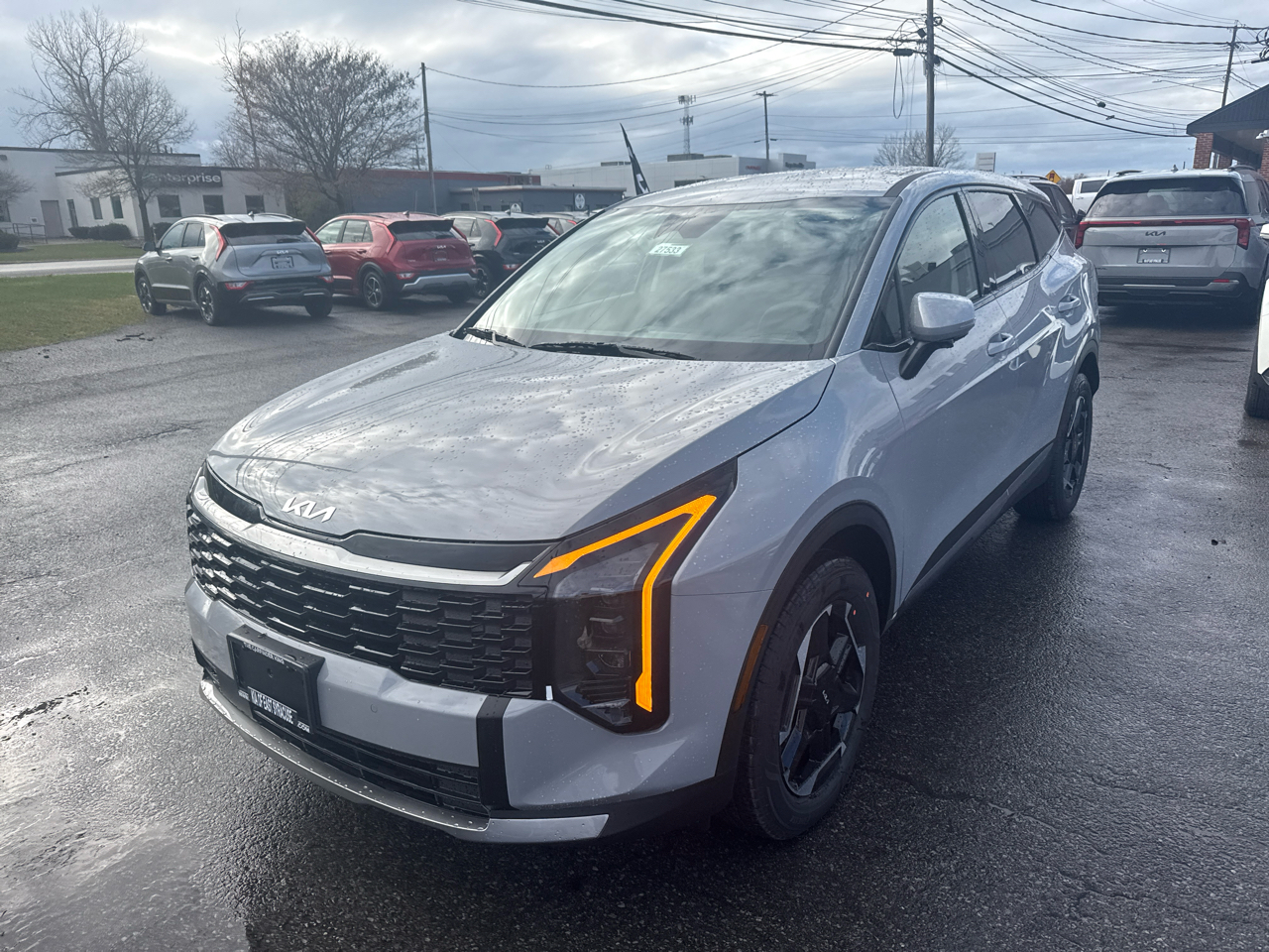 2026 Kia Sportage Hybrid S photo 3