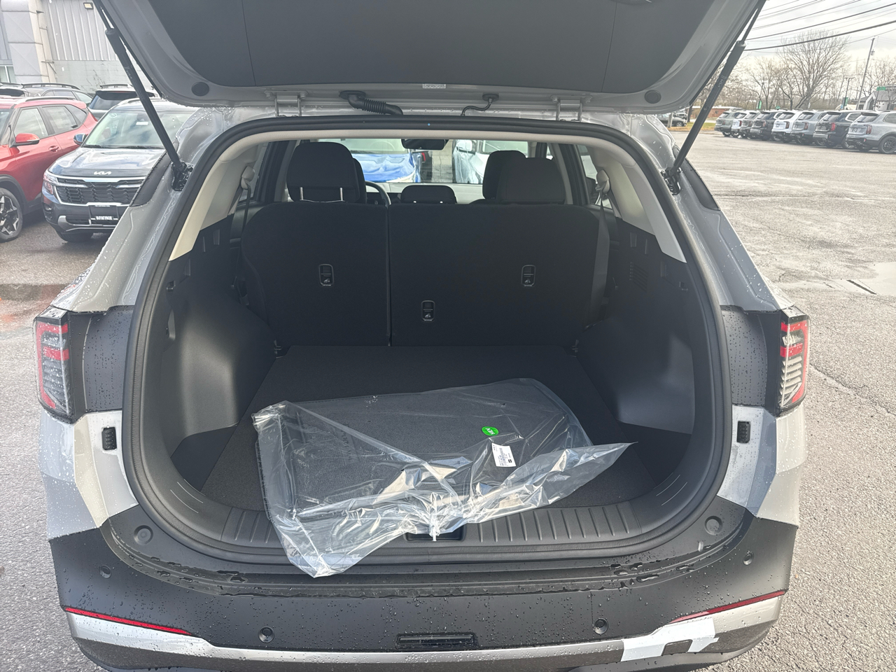 2026 Kia Sportage Hybrid S photo 4