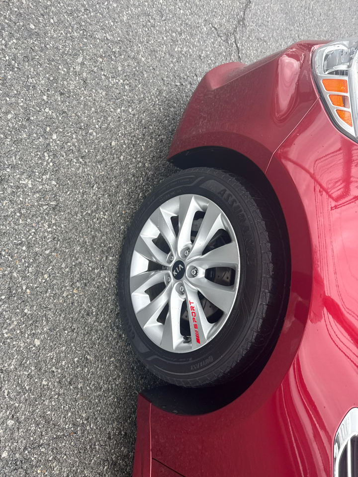 2018 Kia Optima S photo 3