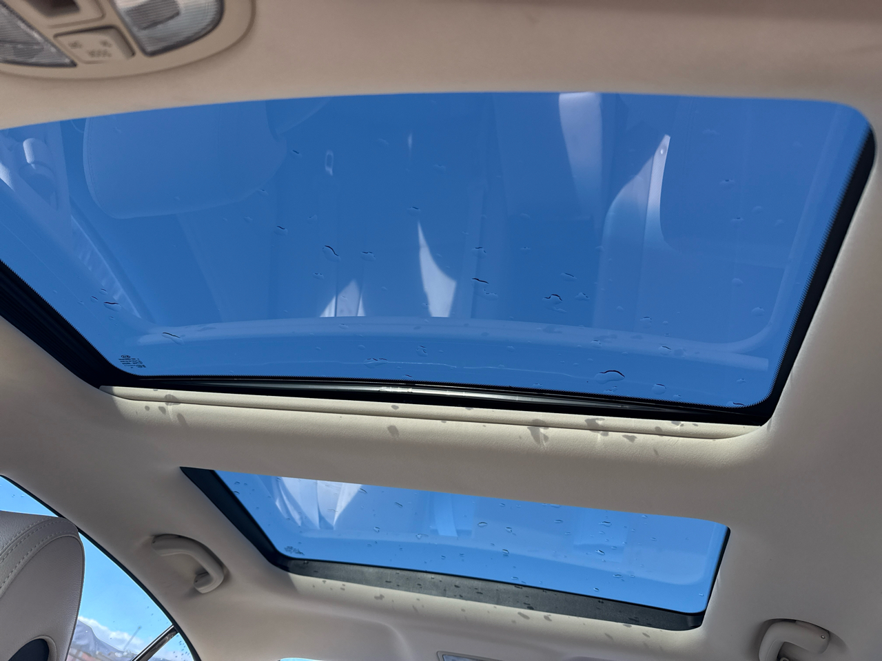 Kia Cadenza 4dr Sdn Premium 2016