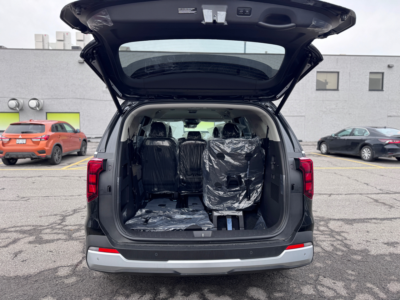 Kia Carnival EX FWD 2026