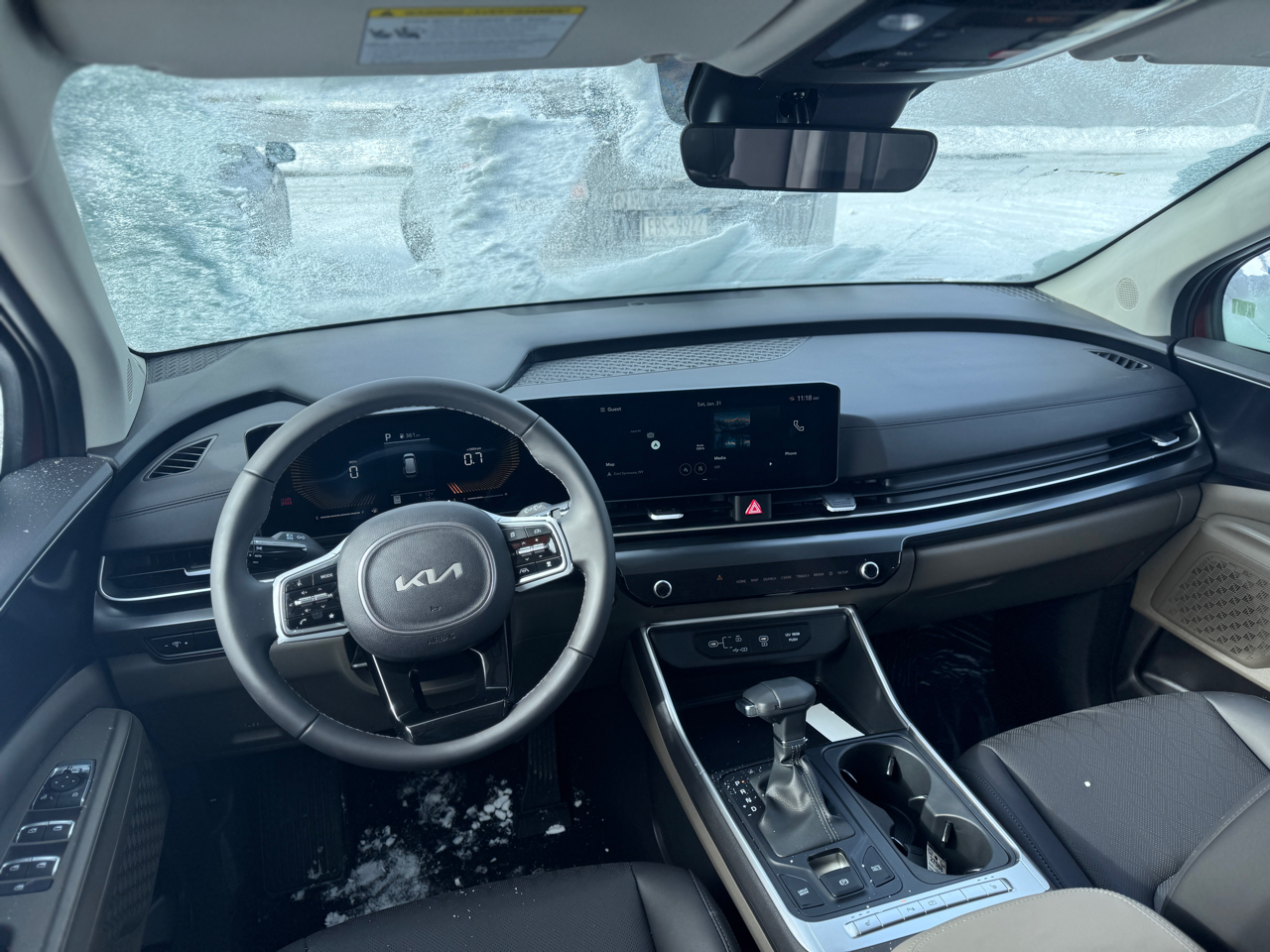 Kia Carnival LXS FWD 2026