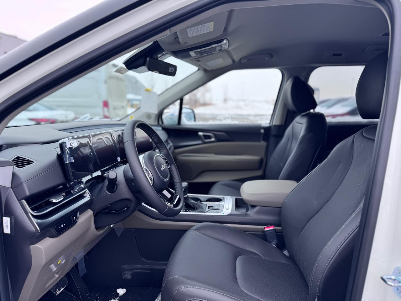 Kia Carnival LXS FWD 2026