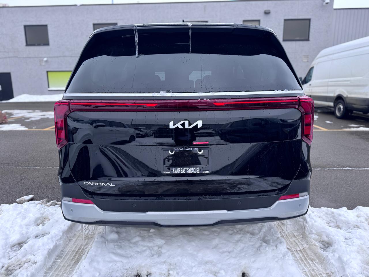 Kia Carnival LXS FWD 2026