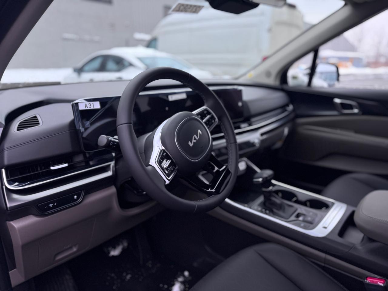 Kia Carnival LXS FWD 2026