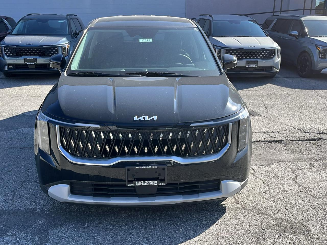 Kia Carnival LXS FWD 2026
