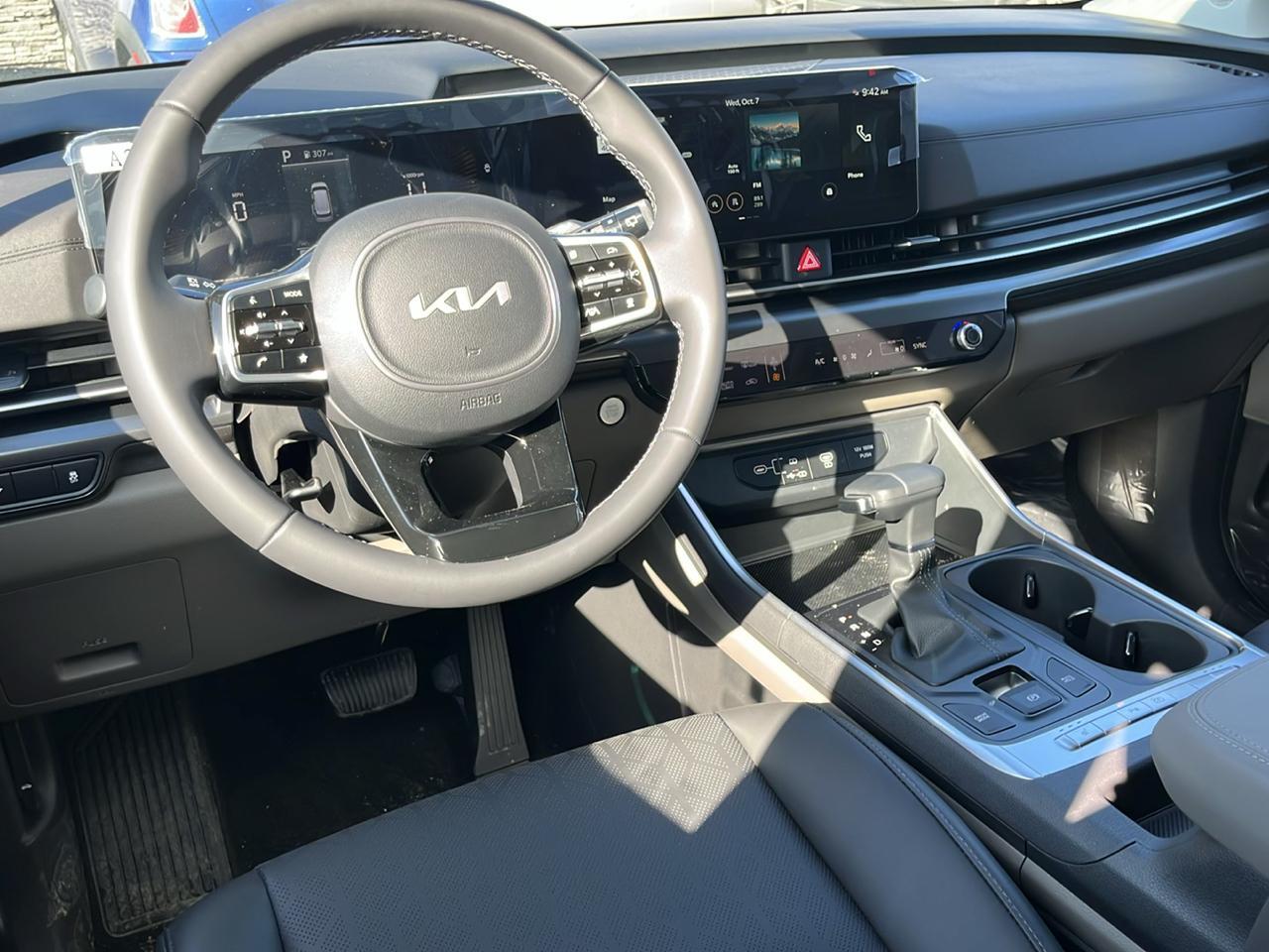 Kia Carnival LXS FWD 2026