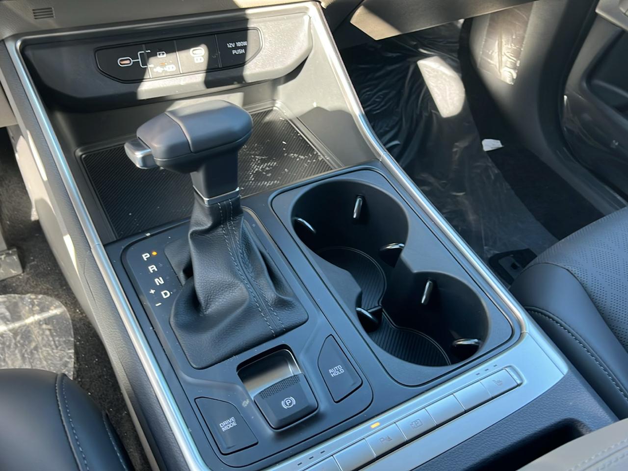 Kia Carnival LXS FWD 2026