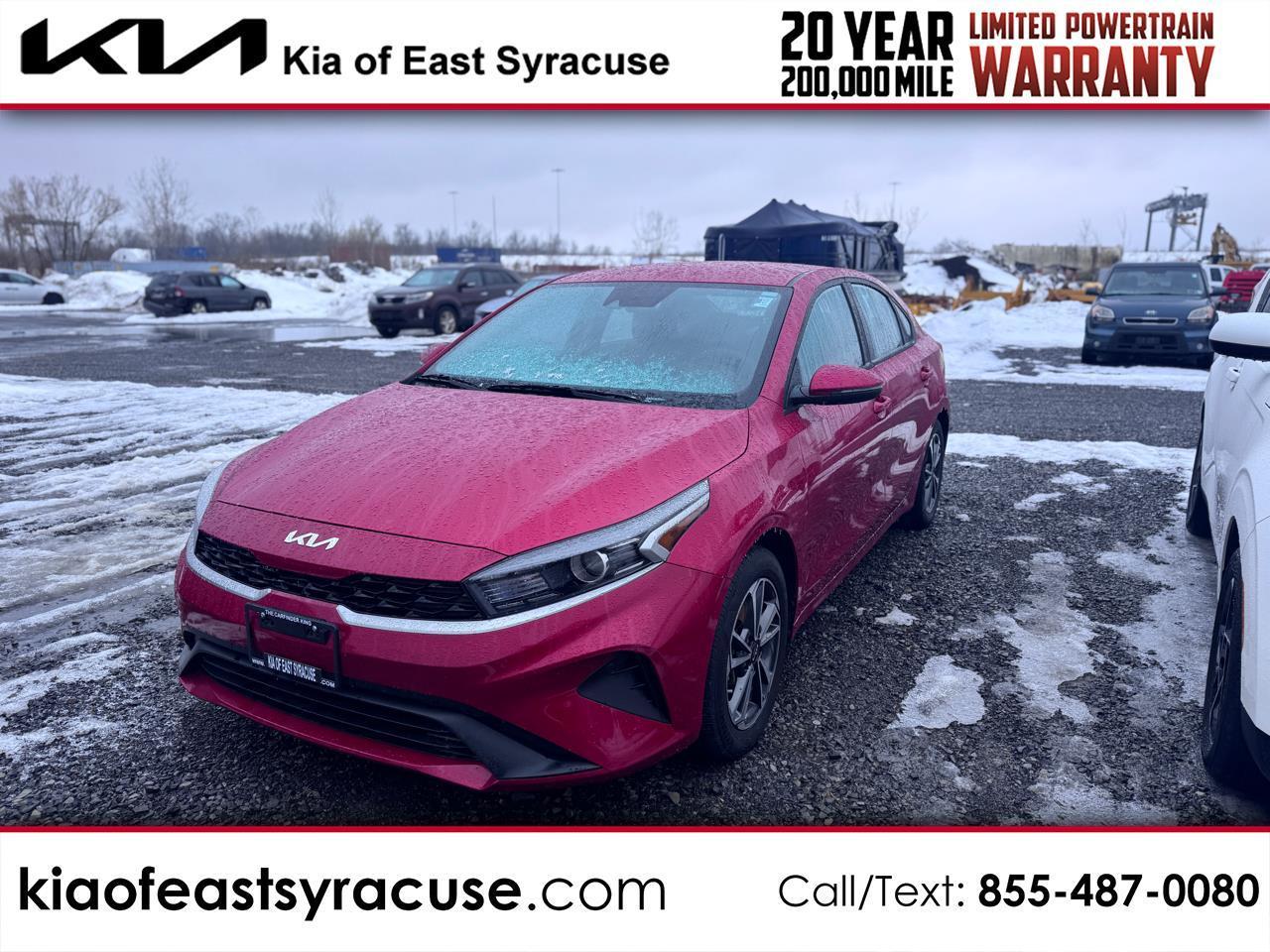 2023 Kia Forte LXS IVT