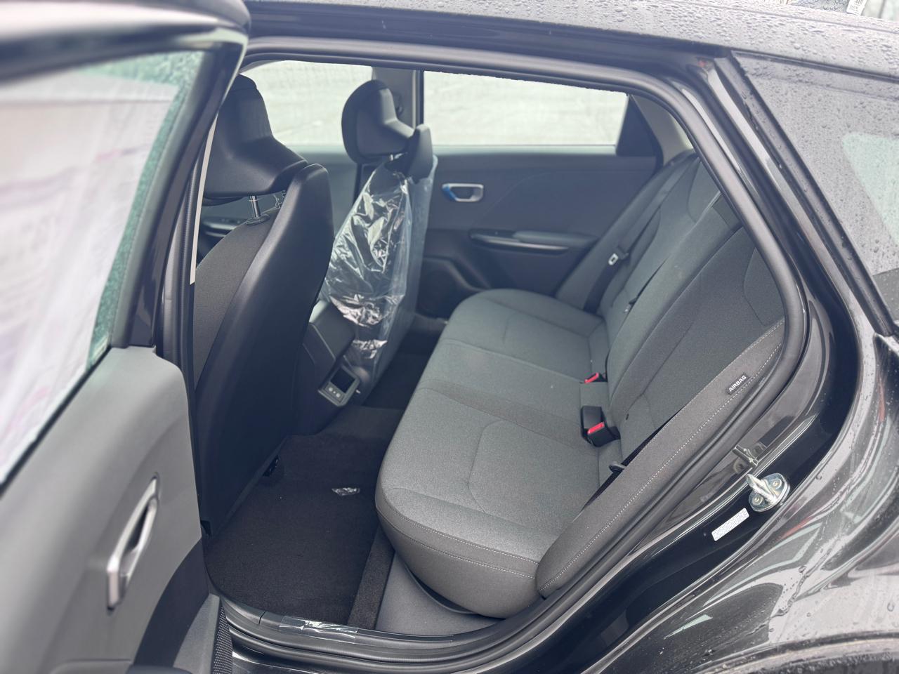 Kia K4 LXS Sedan 2026