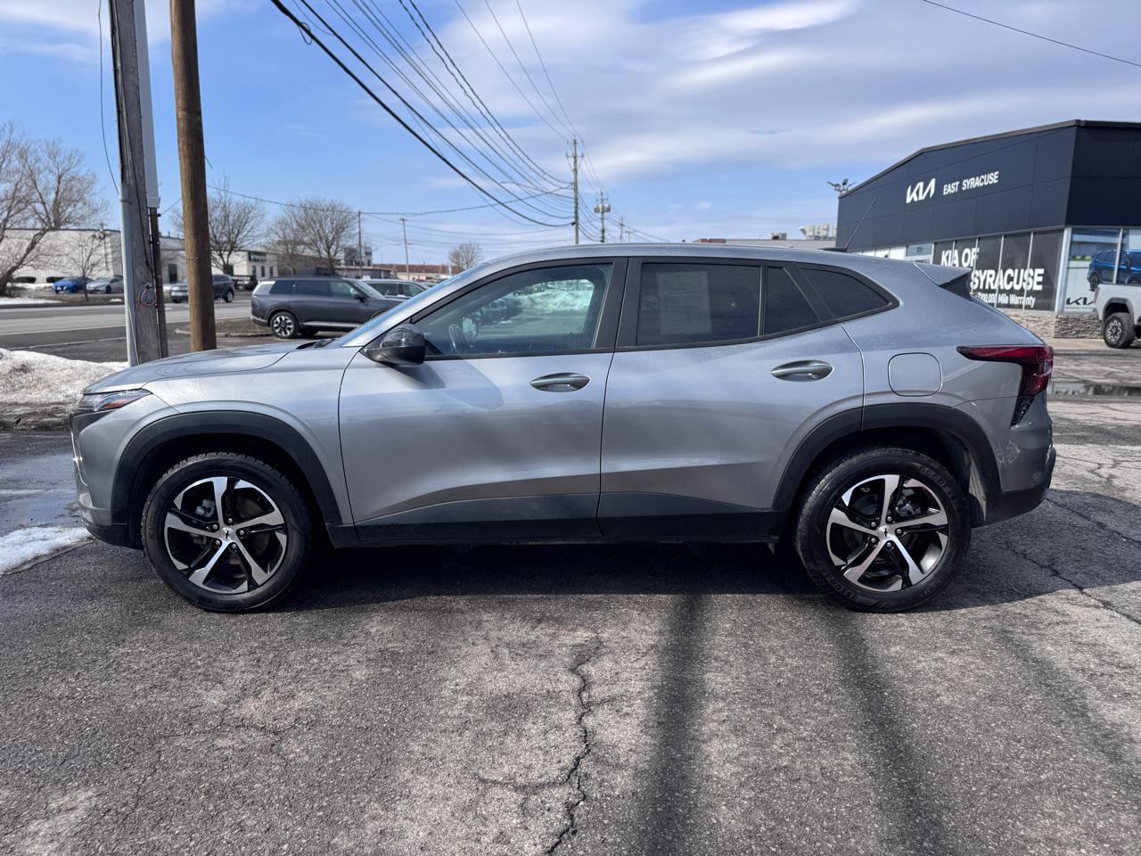 Chevrolet Trax FWD 4dr 1RS 2024