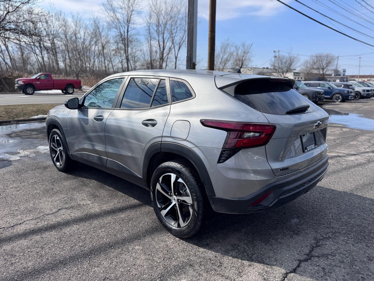 Chevrolet Trax FWD 4dr 1RS 2024