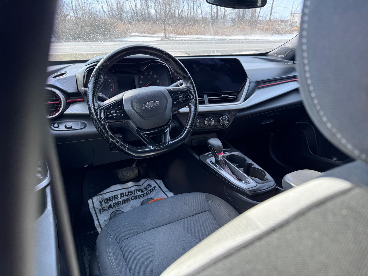 Chevrolet Trax FWD 4dr 1RS 2024