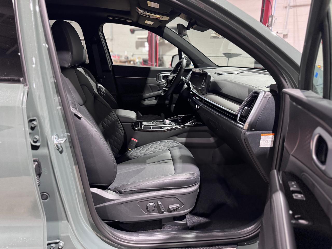 Kia Sorento Plug-In Hybrid X-Line SX Prestige AWD 2026