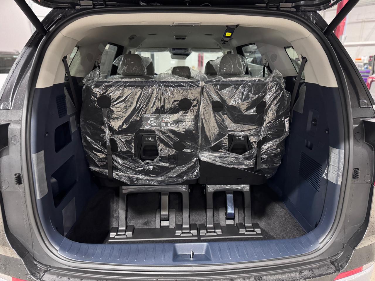 Kia Carnival EX FWD 2026