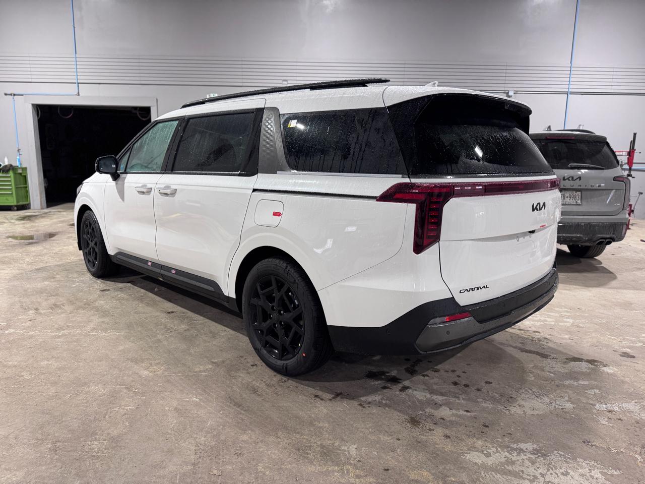 Kia Carnival SX FWD 2026