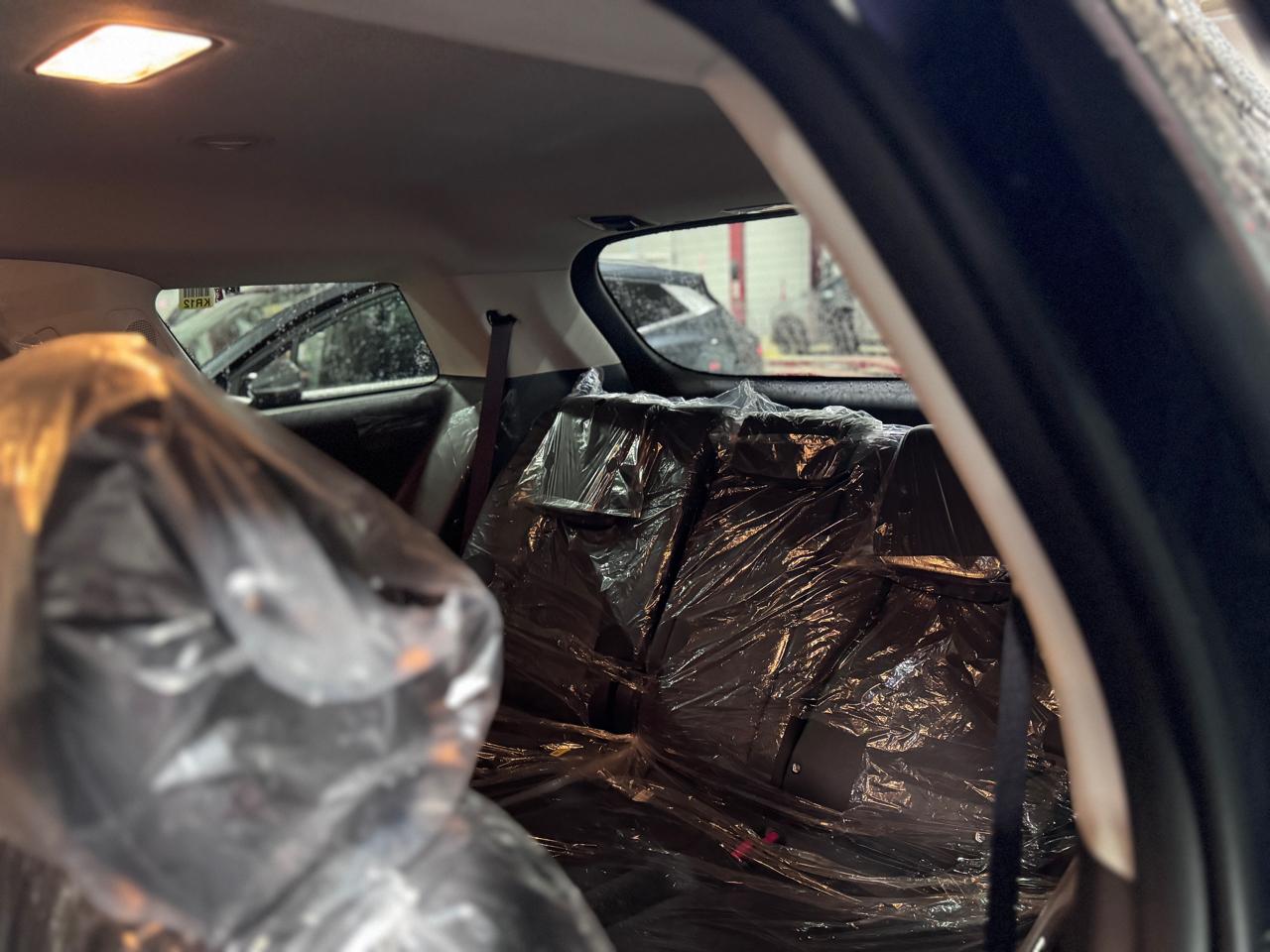 Kia Carnival LXS FWD 2026