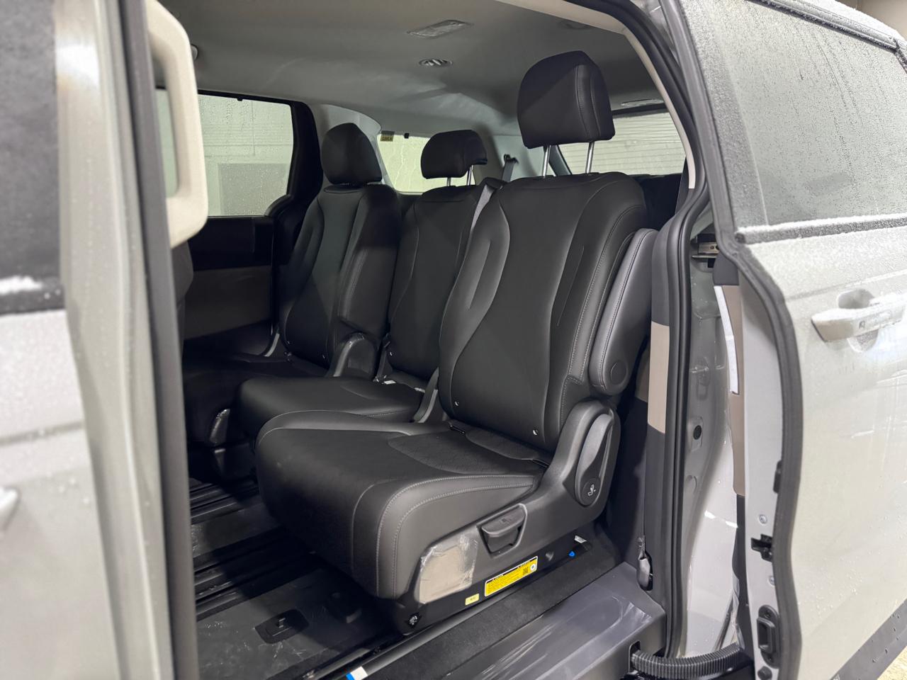 Kia Carnival Hybrid EX FWD 2026