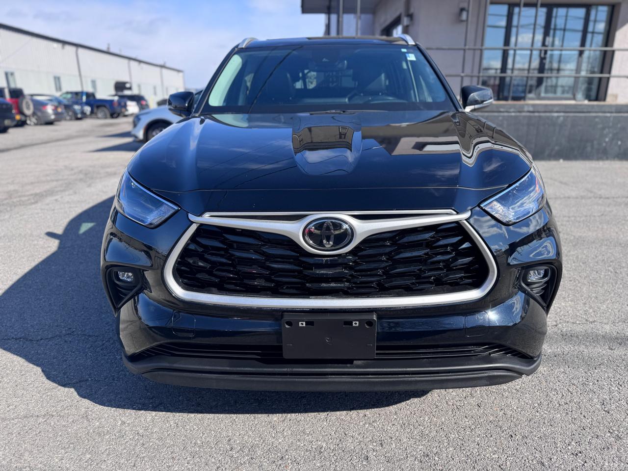 Toyota Highlander Platinum AWD (Natl) 2023