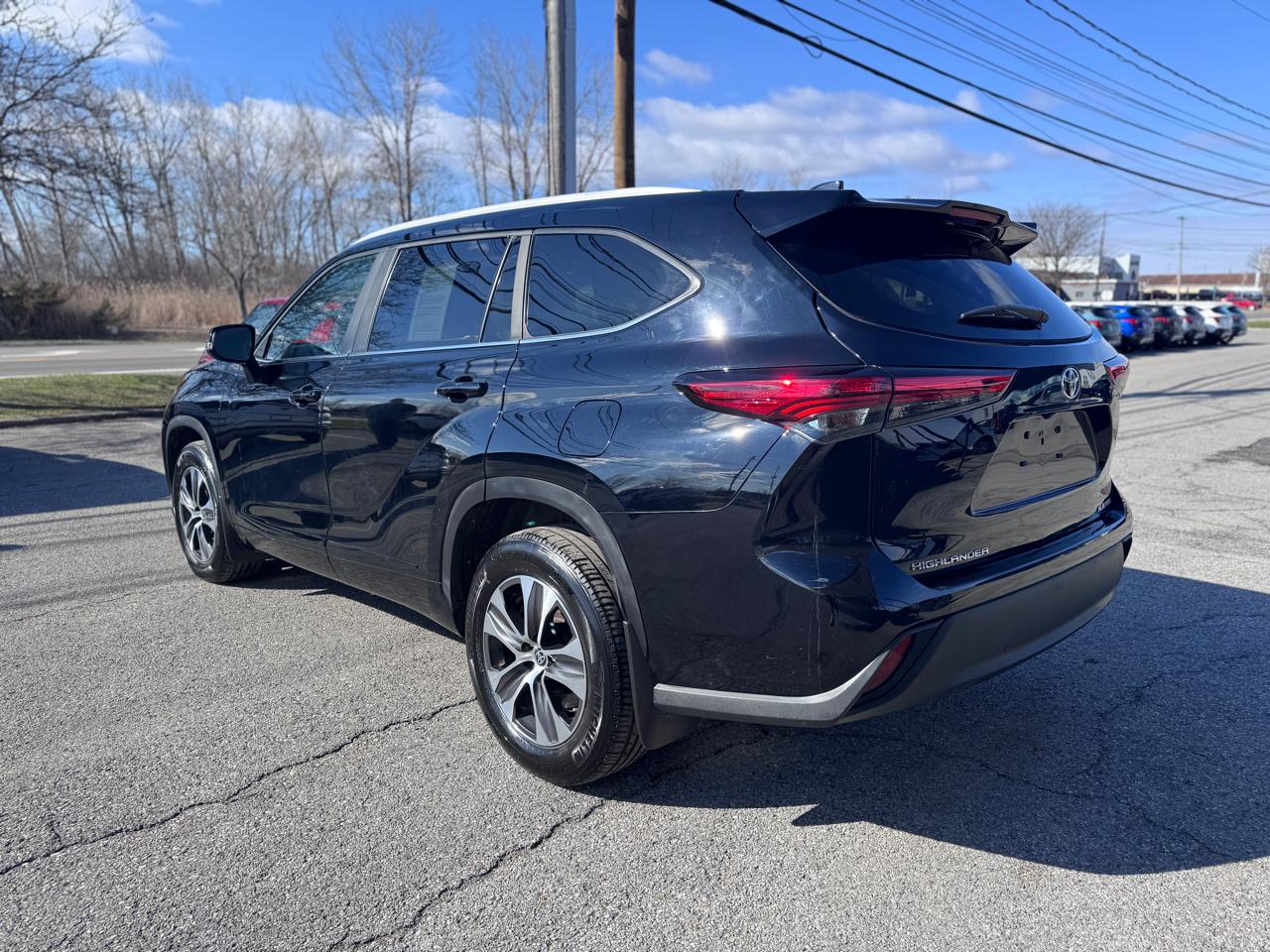 Toyota Highlander Platinum AWD (Natl) 2023