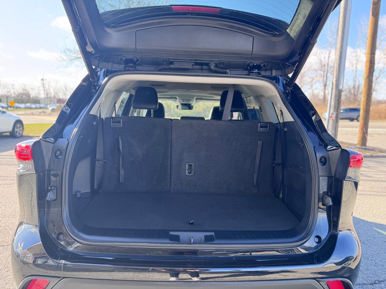 Toyota Highlander Platinum AWD (Natl) 2023