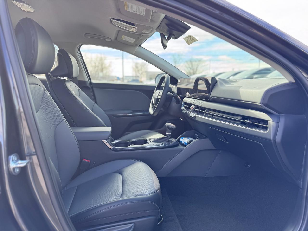 Kia K4 EX Sedan 2026