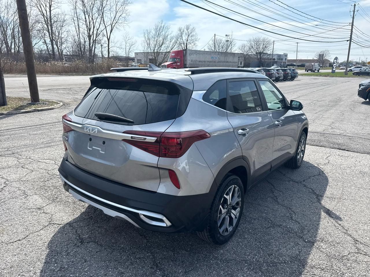 Kia Seltos EX IVT AWD 2022