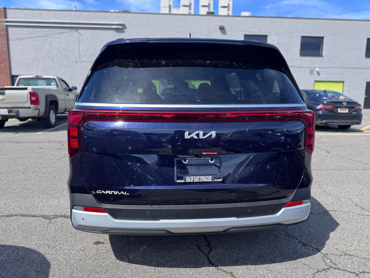 Kia Carnival EX FWD 2026